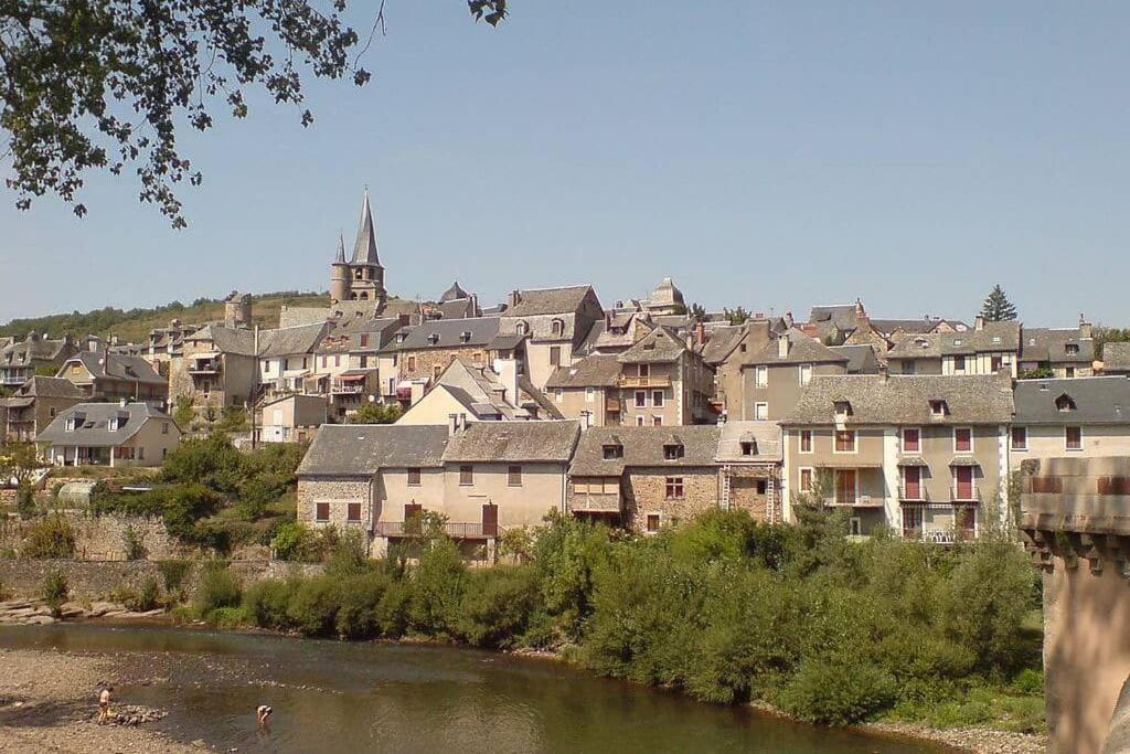 T 2 Dans Village Vacances 3 *** A Saint Geniez 2 Piscines Chauffee Pierrefiche  Exterior foto